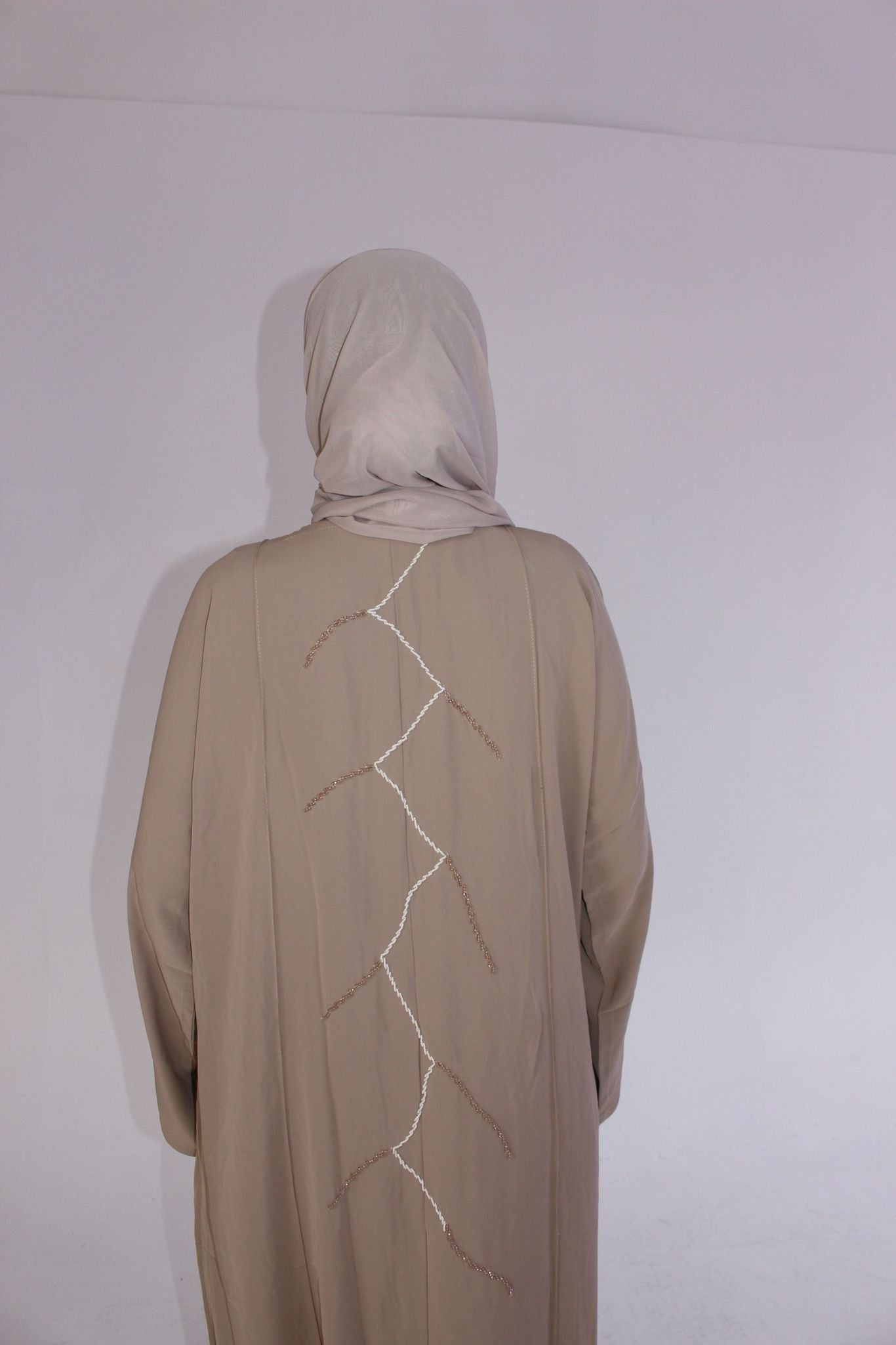 Saha glow Abaya