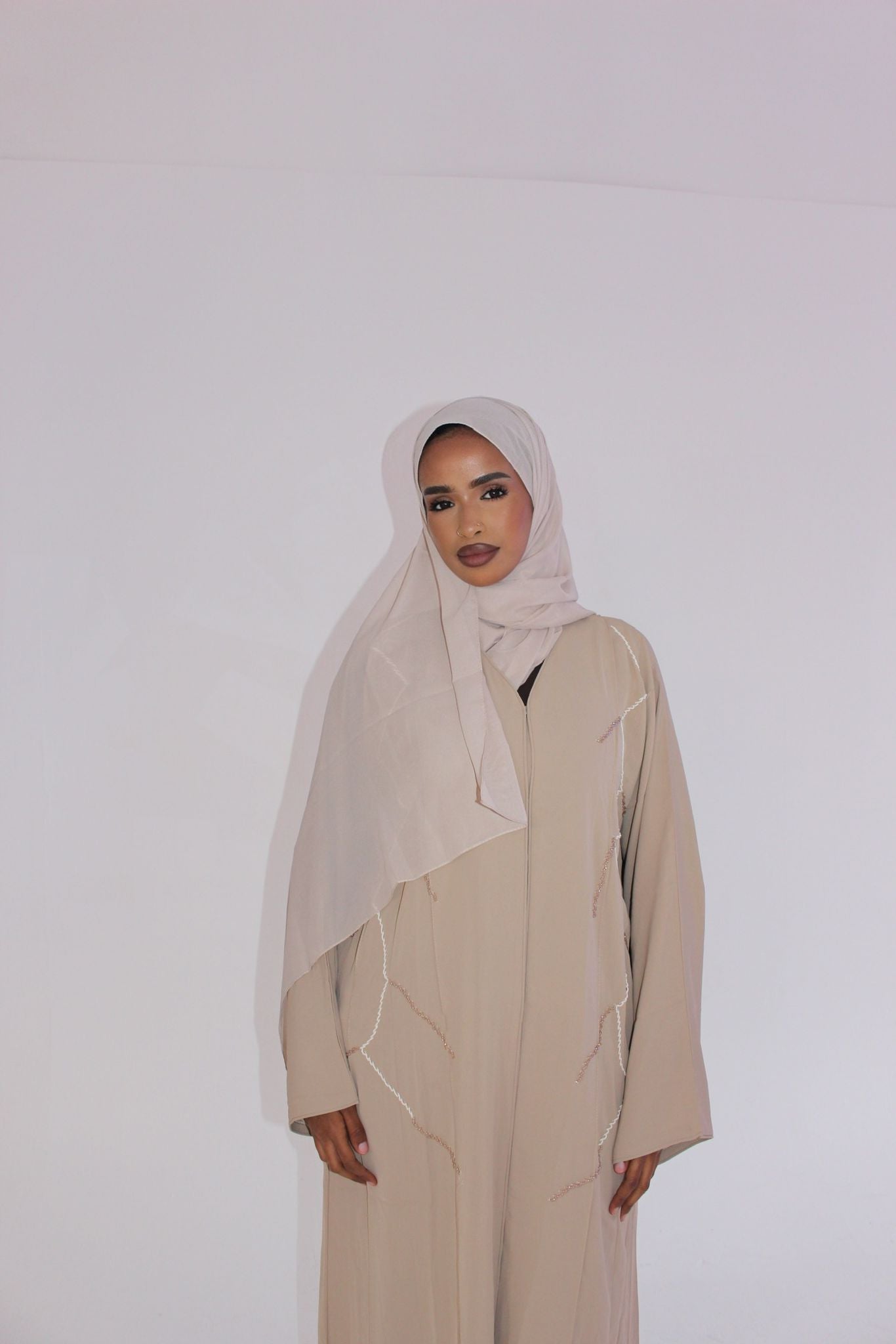 Saha glow Abaya