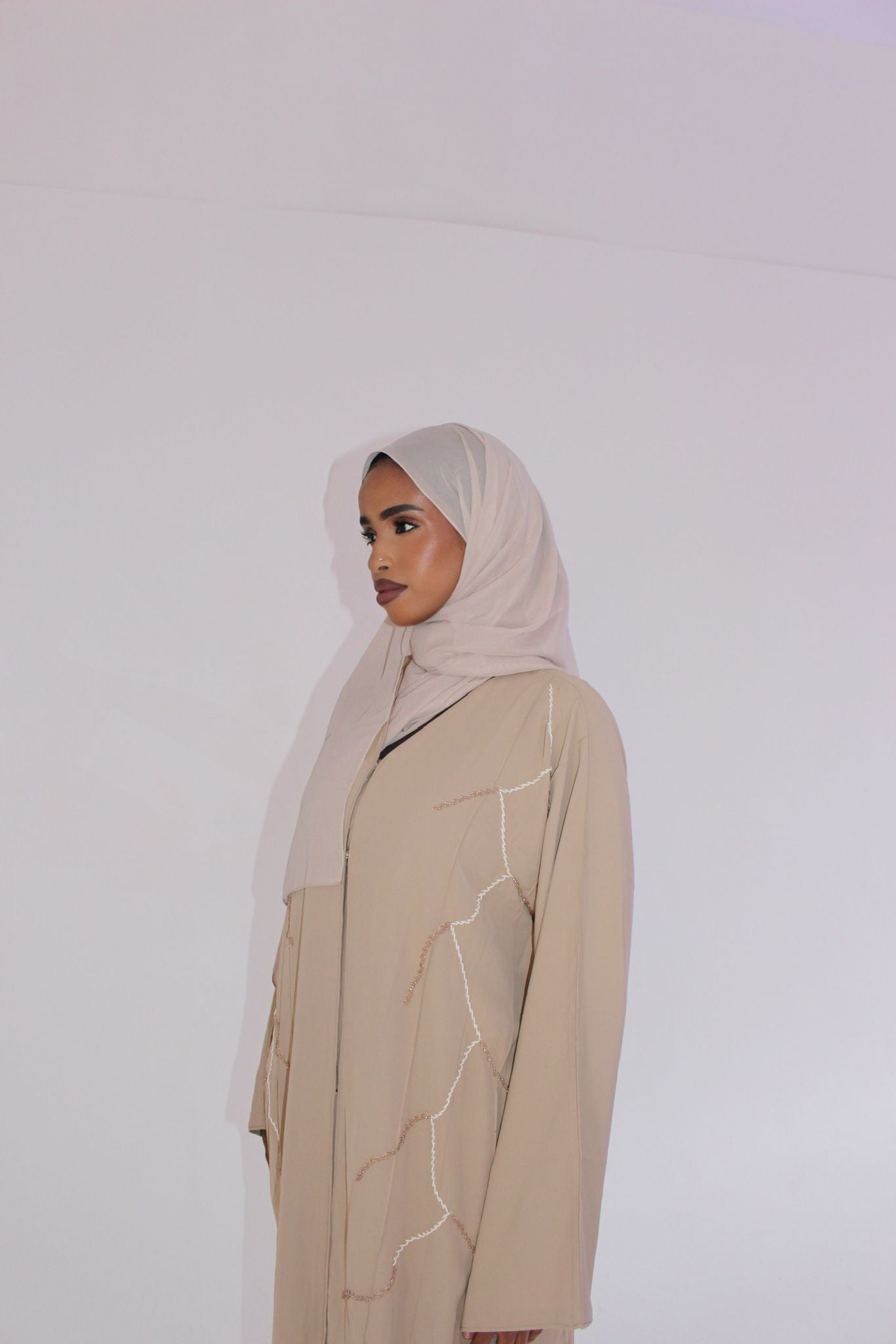 Saha glow Abaya