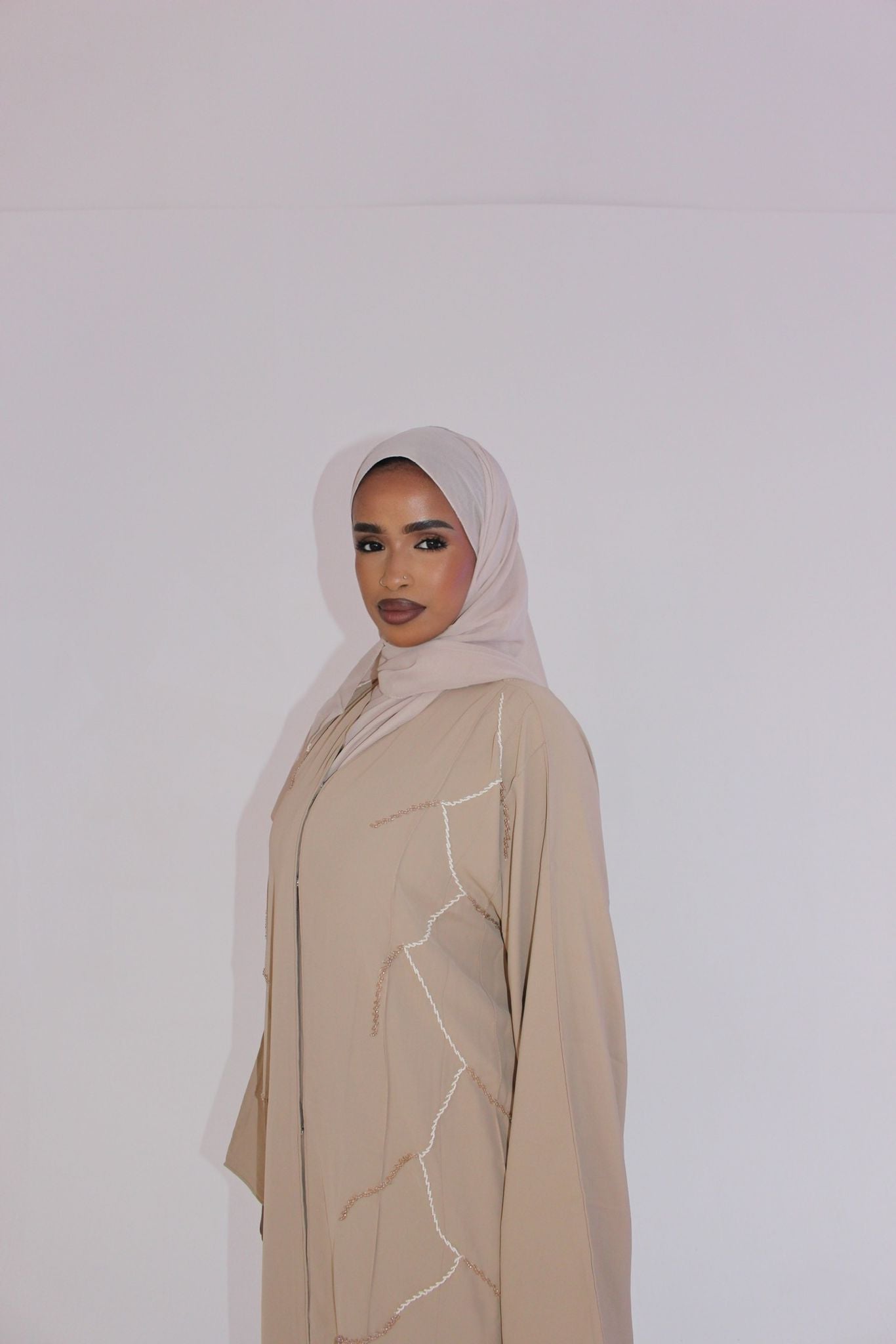 Saha glow Abaya
